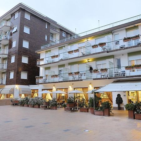 Hotel Arma Ristorante Taggia Exterior foto